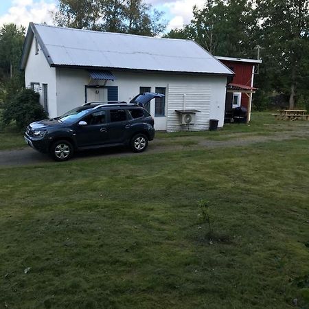 Vacker Hus I Naturen Froseke Bagian luar foto