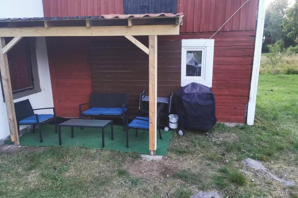 Vacker Hus I Naturen Froseke Bagian luar foto
