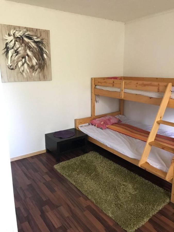 Vacker Hus I Naturen Froseke Bagian luar foto