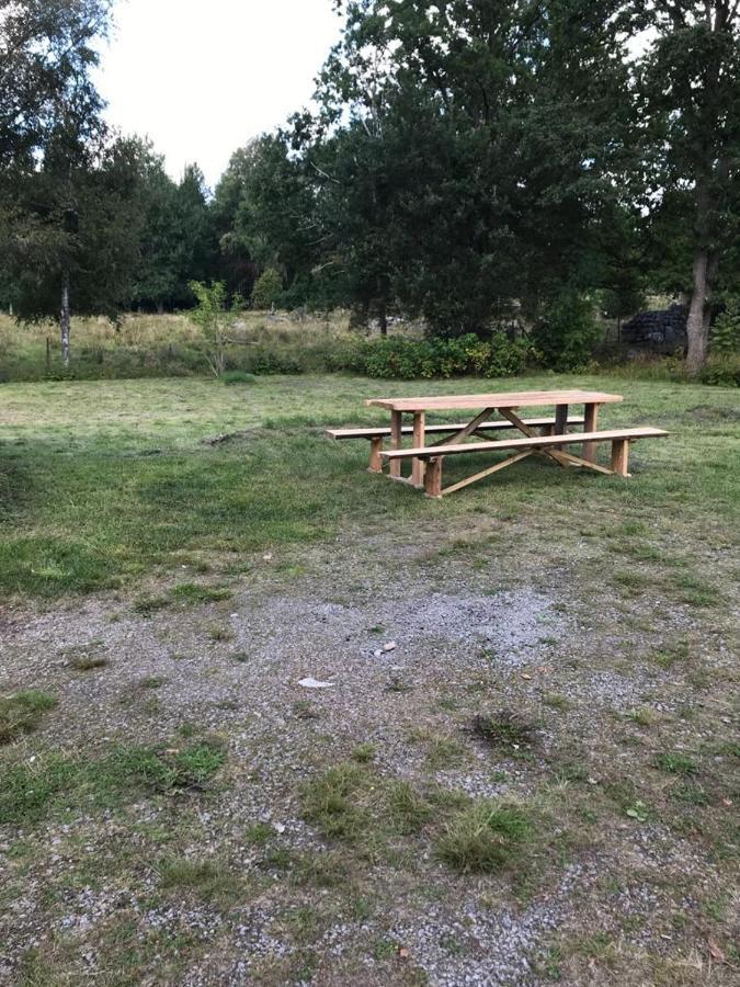 Vacker Hus I Naturen Froseke Bagian luar foto