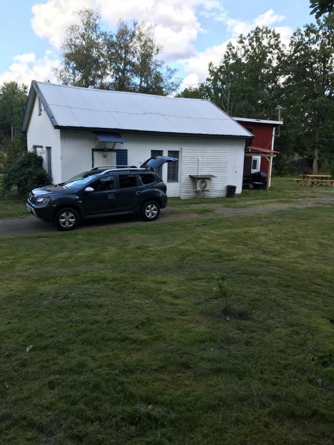 Vacker Hus I Naturen Froseke Bagian luar foto
