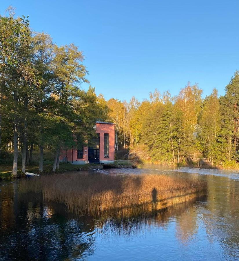 Vacker Hus I Naturen Froseke Bagian luar foto